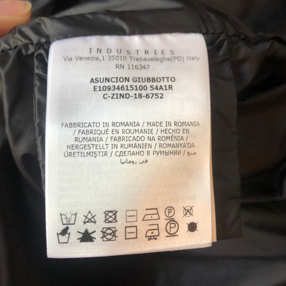 Moncler Asuncion Black Jacket - Picture 7 of 11